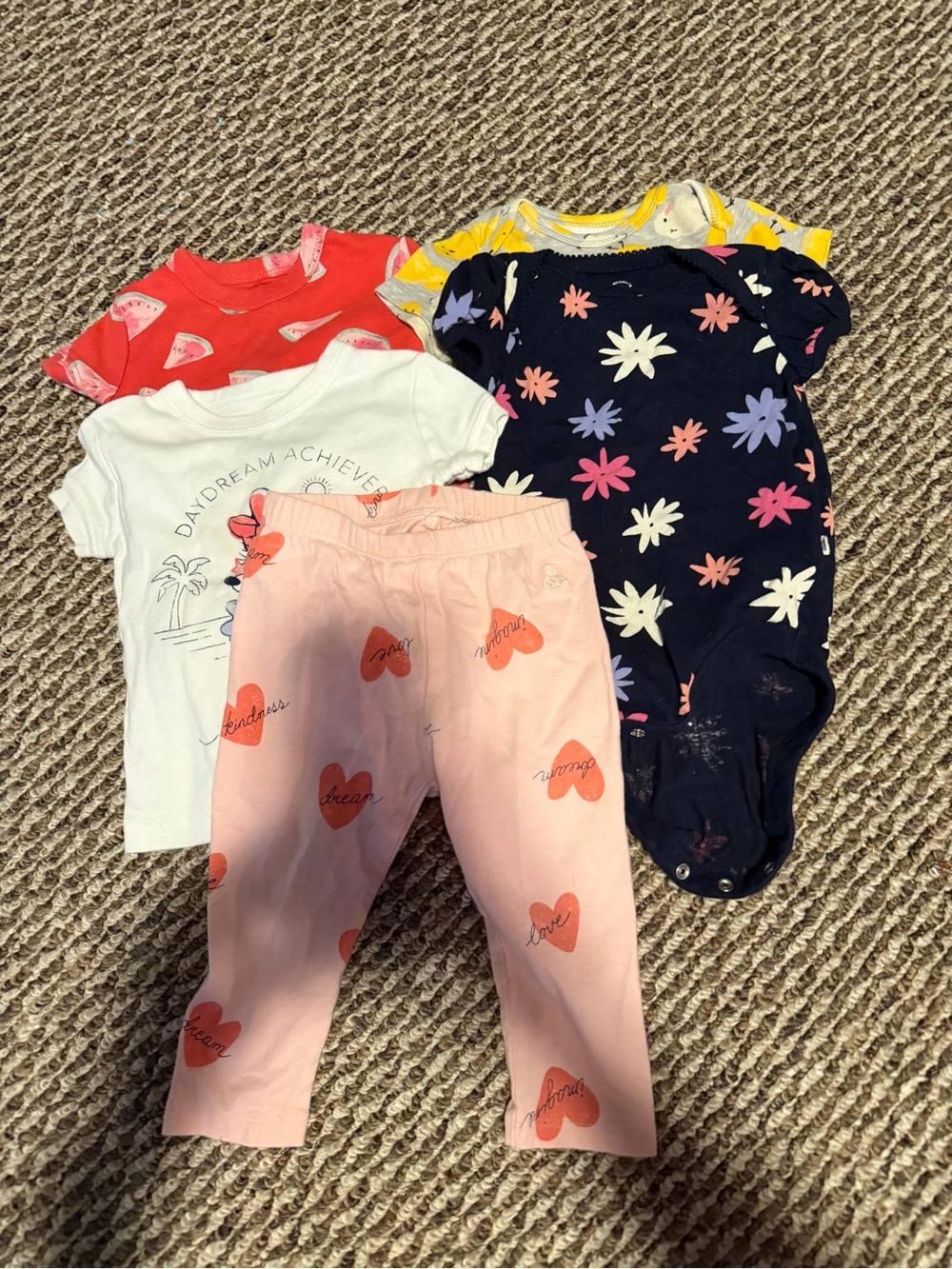 6-12 months - GAP Baby Girls Pink Heart Leggings & Navy Floral Bodysuit Set